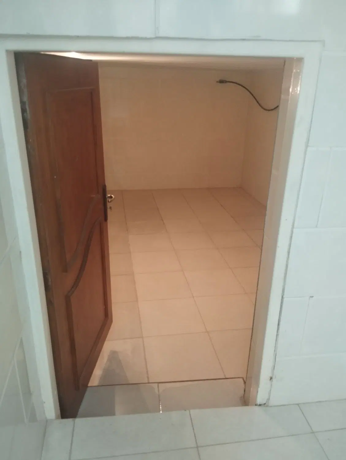 زیر زمین اجاره ای امامشهربلوارشیخ کلینی