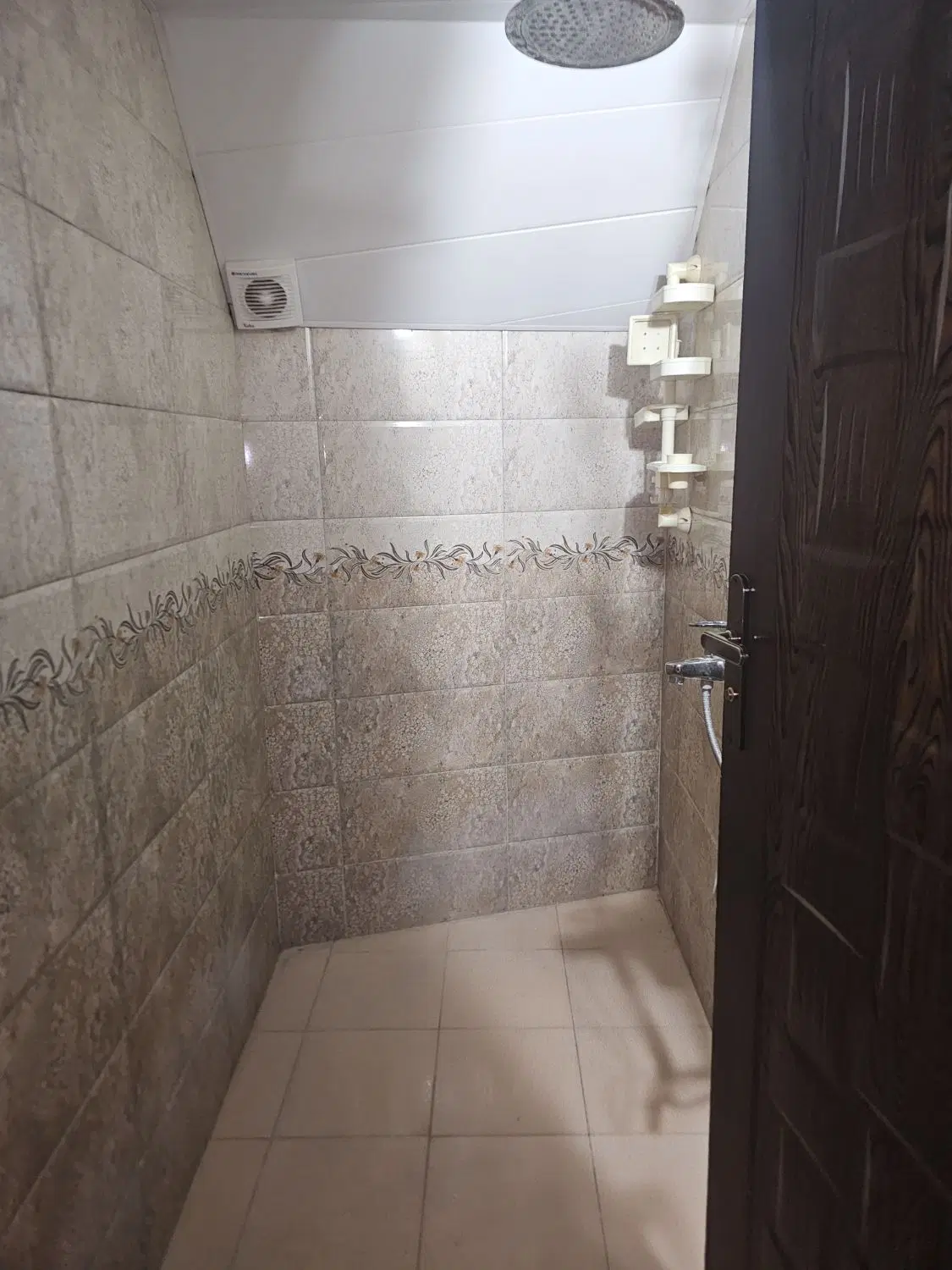 خانه اجاره ای شیک و تمیز شهرک دانشگاه