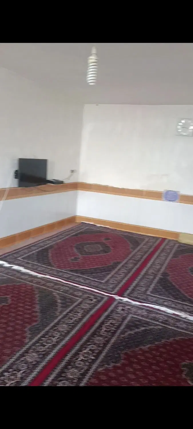 واحد فروشی 148 متر مستقل با انباری
