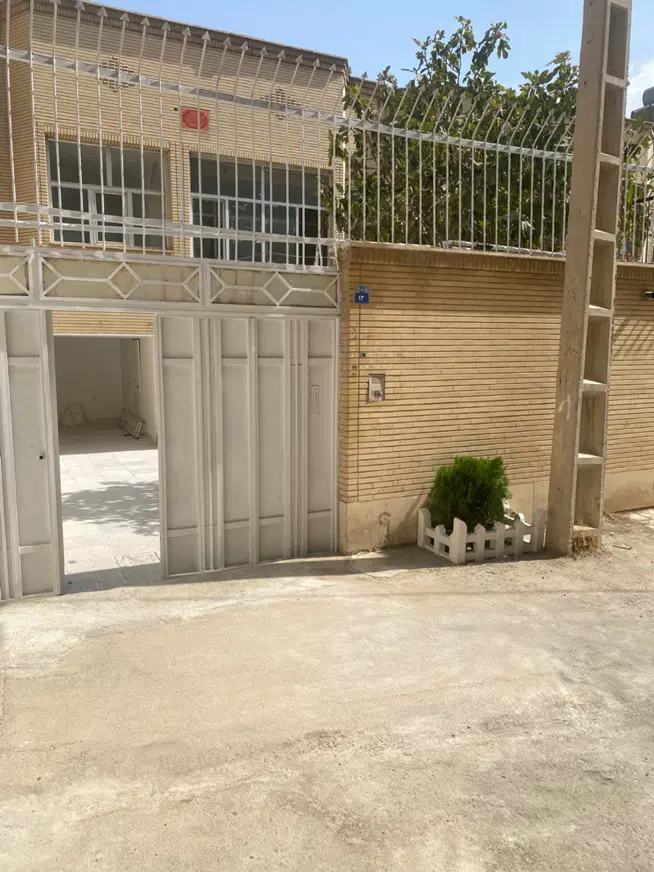 ویلایی ۱۶۰متری۲ طبقه سند شش دانگ شهرک نگین