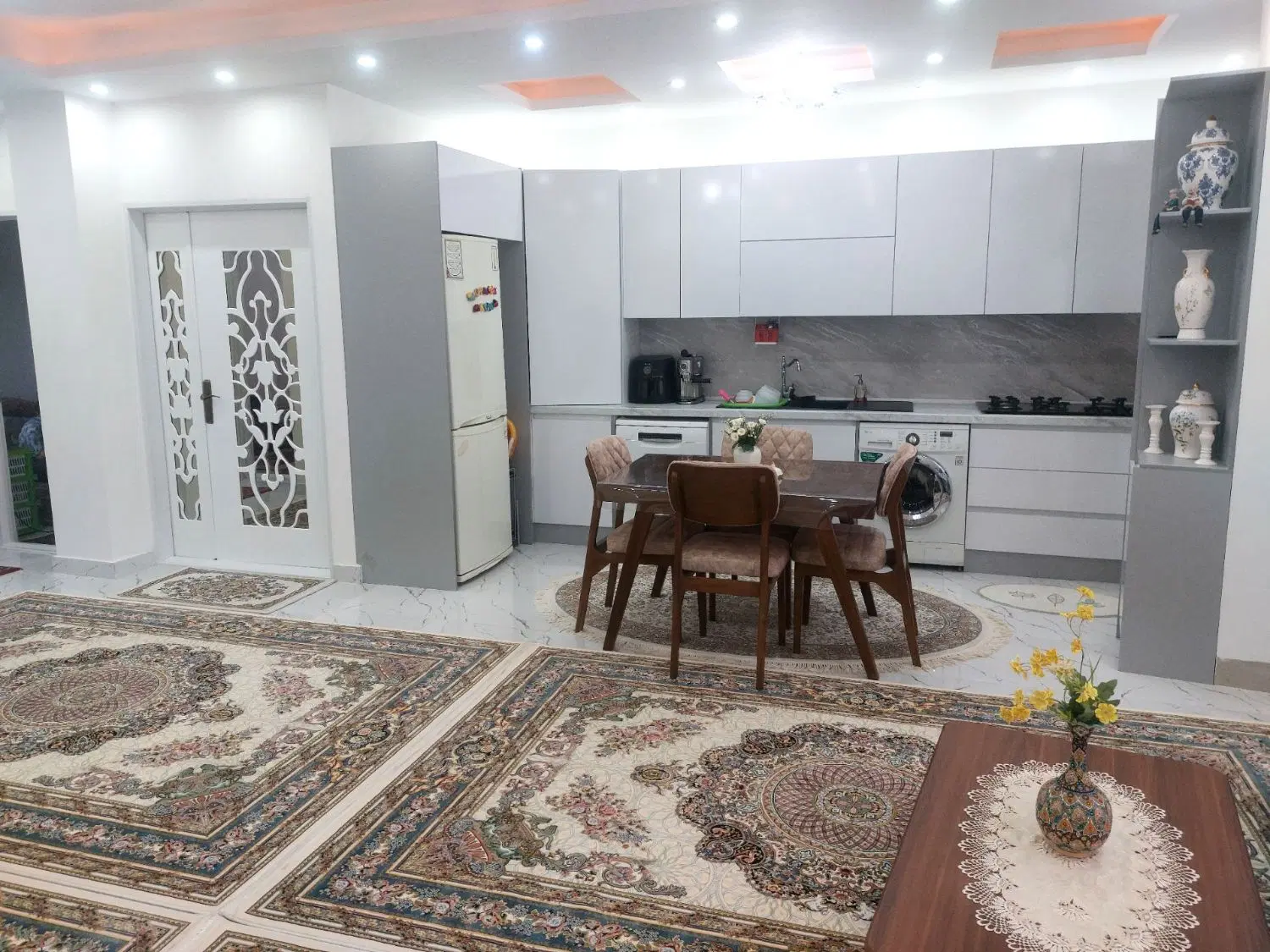 منزل مسکونی درمیرداماد (شیرامینی)