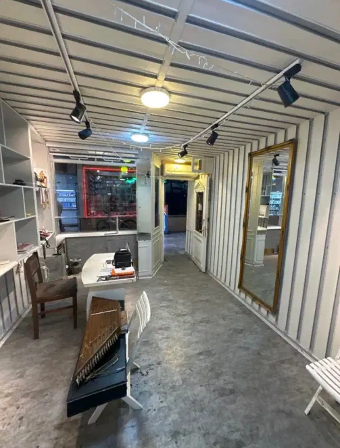 فروش مغازه ۲۷ متری در شهناز چهارراه ۱۷ شهریور