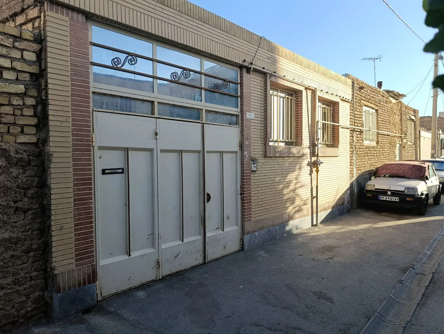 خانه ویلایی ۷۰ متری با پارکینگ حاجی آباد