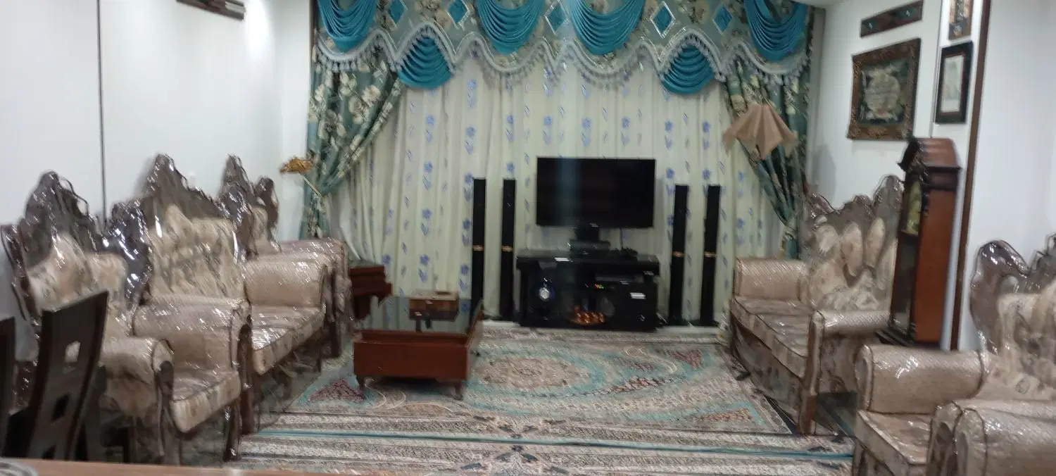 آپارتمان مسکن مهر شاهین شهر ۸۲متر دوکله