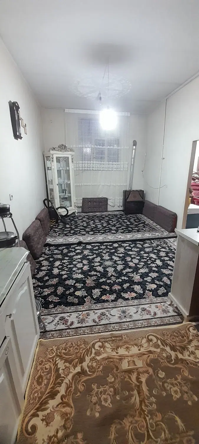 آپارتمان۵۵متری ملارد.شهرک طلایی.همکف کرسی بلند