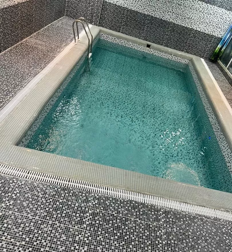 باغ ویلا اجاره ای شاندیز برای امشب خالی