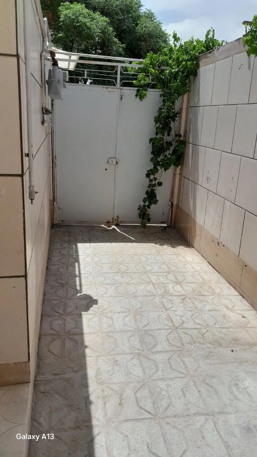 ویلایی پردیس شرقی سند شش دانگ معاوضه  با خودرو