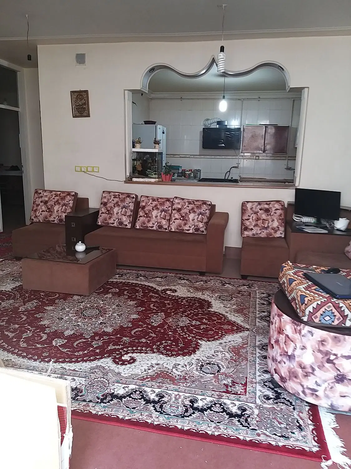 زیرزمین  دو خوابه  مستقل با نورگیر عالی