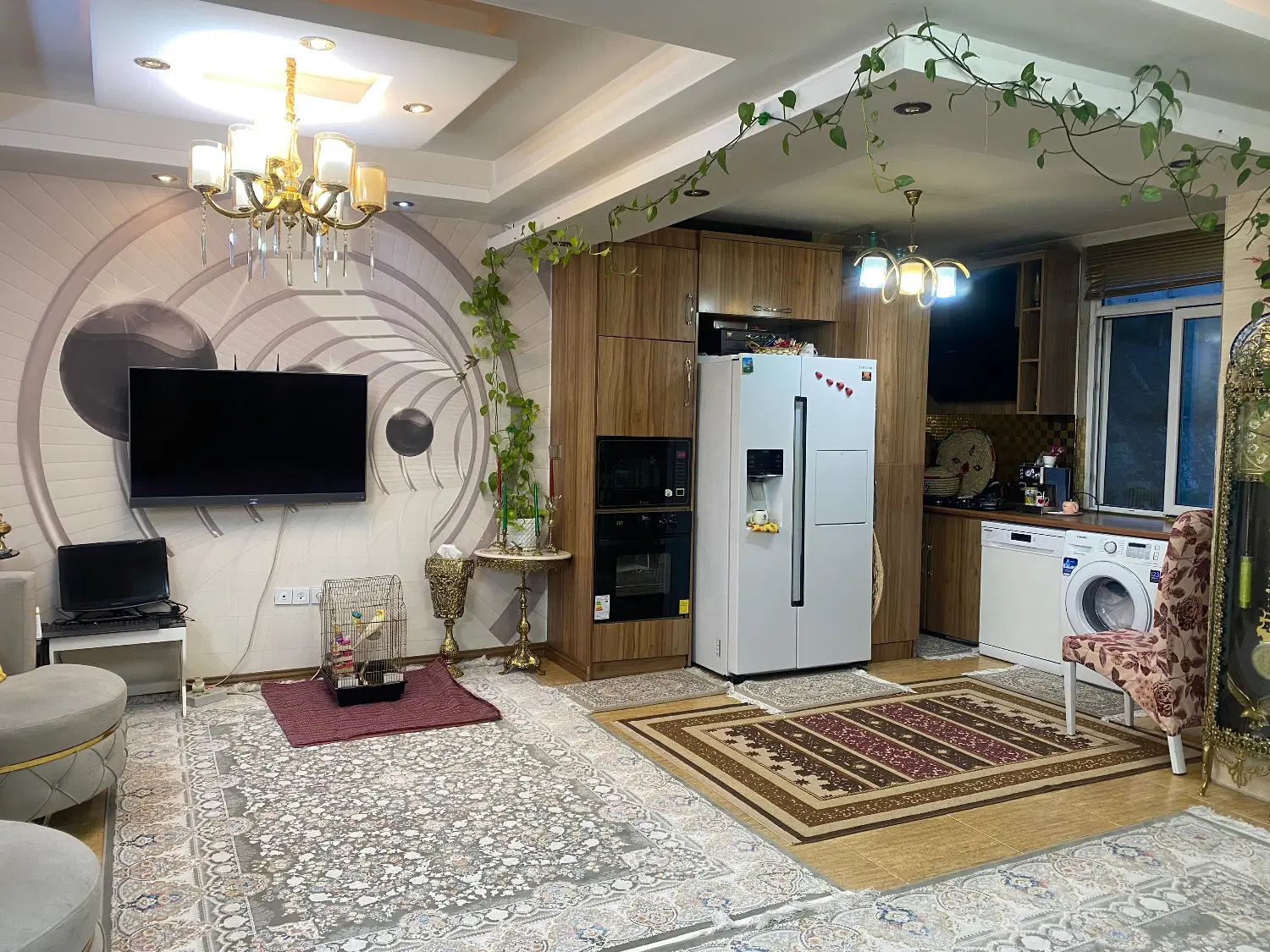 فروش واحد ۹۴ متر در چشمه