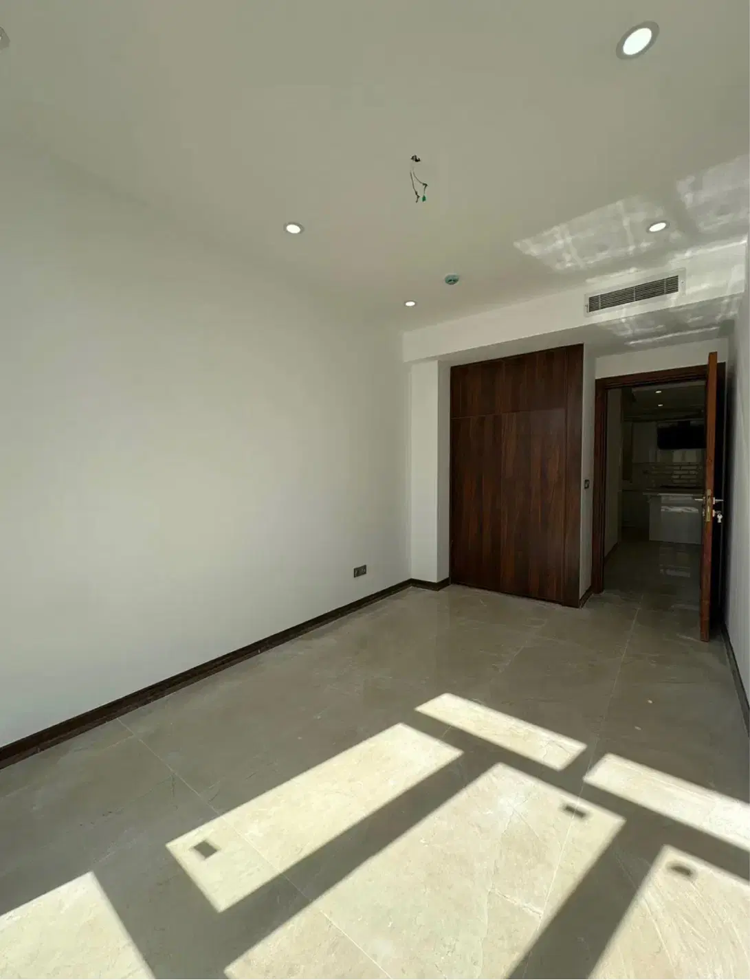 تاپ لوکیشن قصردشت ۱۲۰ متر