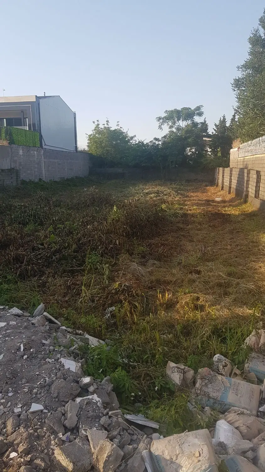 فروش زمین به متراژ ۲۰۰ و ۲۷۰ متر