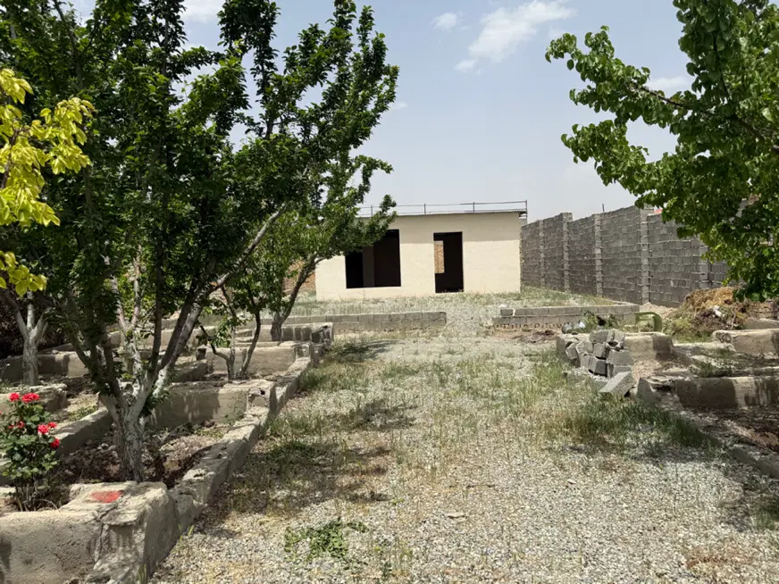 فروش باغ۶۲۰متری با بنا قدیمی،دارای سند و نامه جهاد