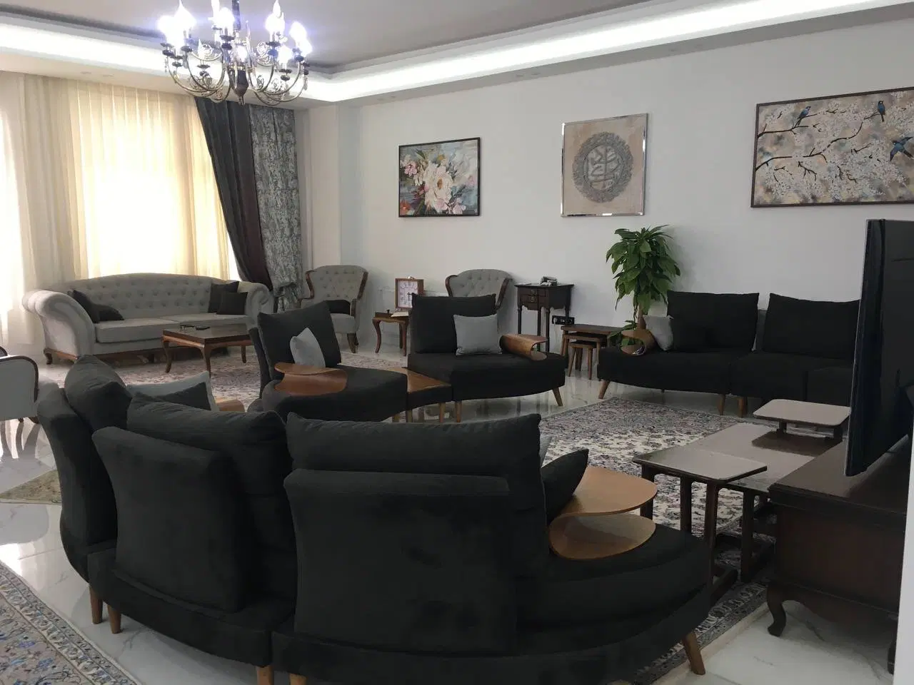اپارتمان ۱۸۲ متری بلوار رنجبر بر خیابان مددکاران