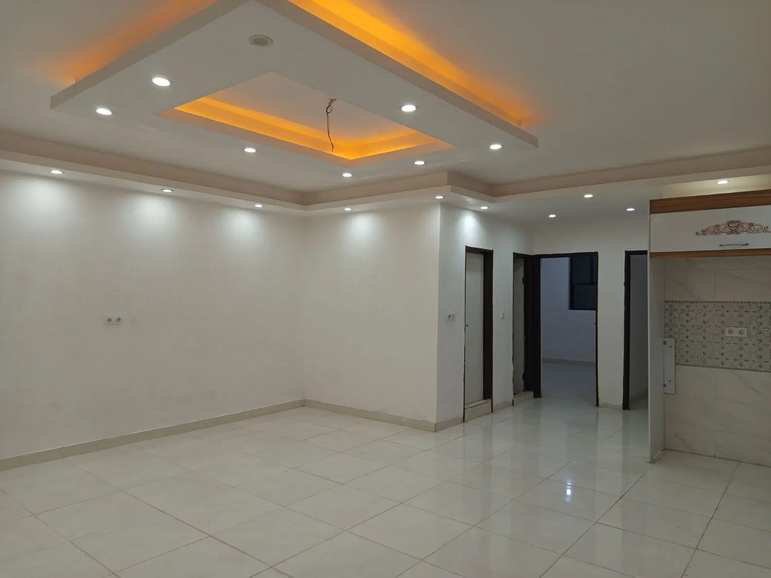 فروش واحد ۱۱۰ متری مهندسین ۴۰۰ وام