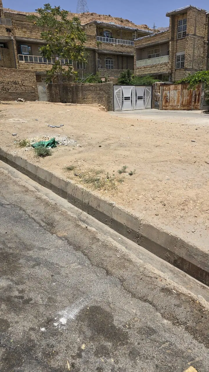زمین دوبر کوچه با موقعیت خوب