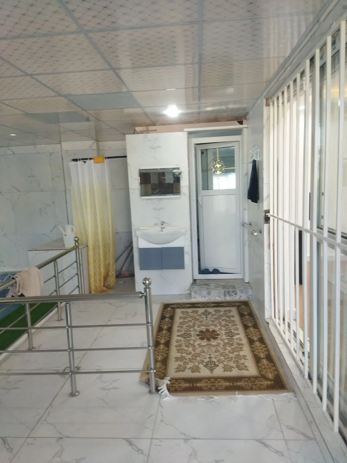 اجاره ویلا باغ با استخرسرپوشیده چهارفصل جاده سلماس