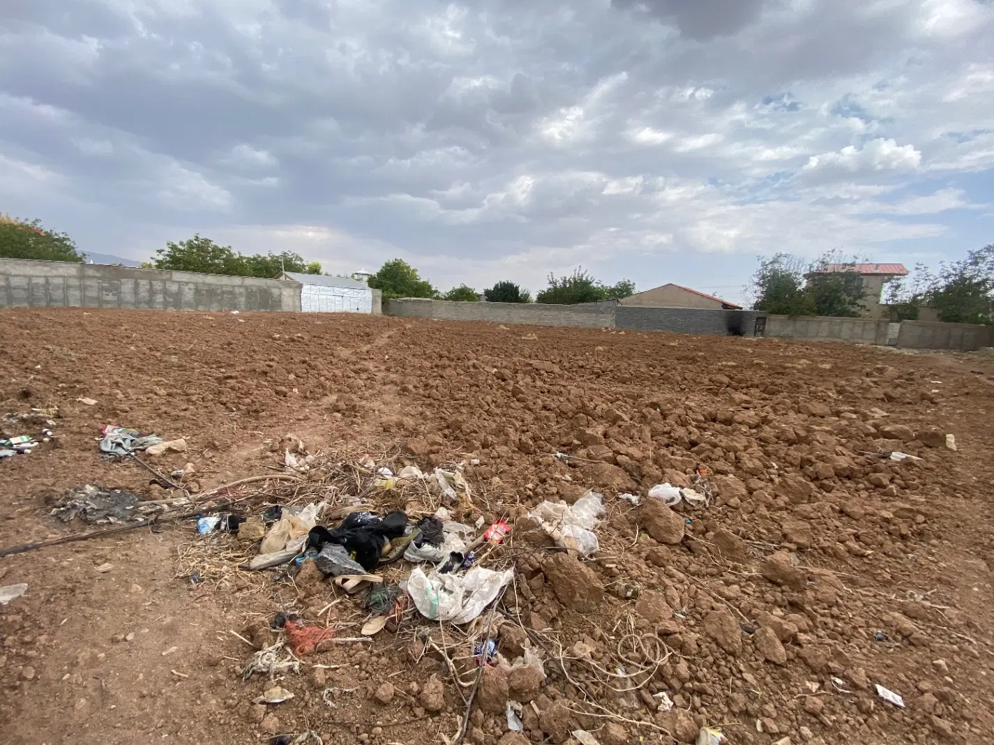۶۰۰ متر زمین در دماوند