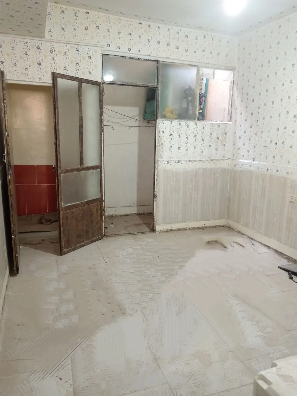 60 متری با حیاط خلوت نقلی 1300