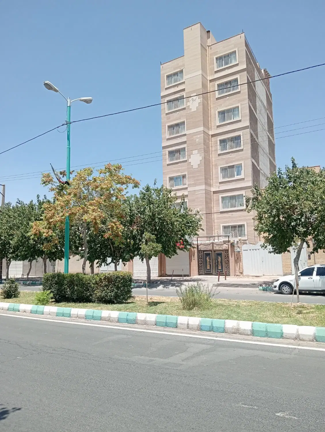 آپارتمان83 متر_بر بلوار دادبین_دوخواب_تخلیه