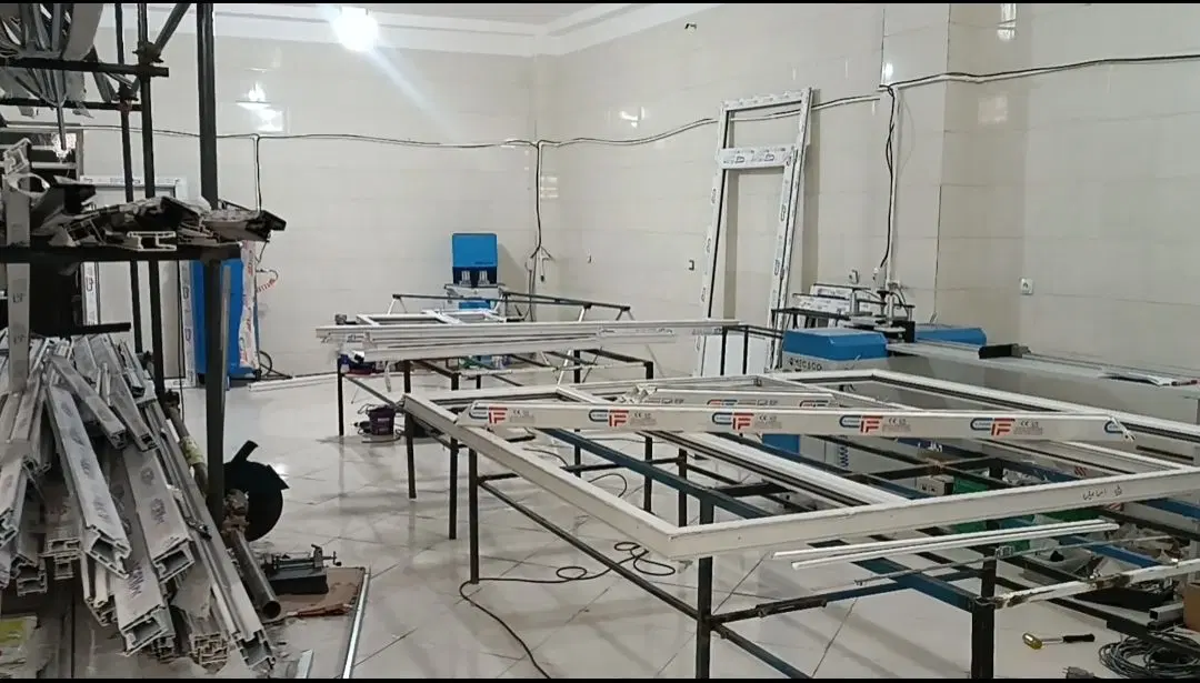 اجاره کارگاه درب و پنجره دوجداره کامل