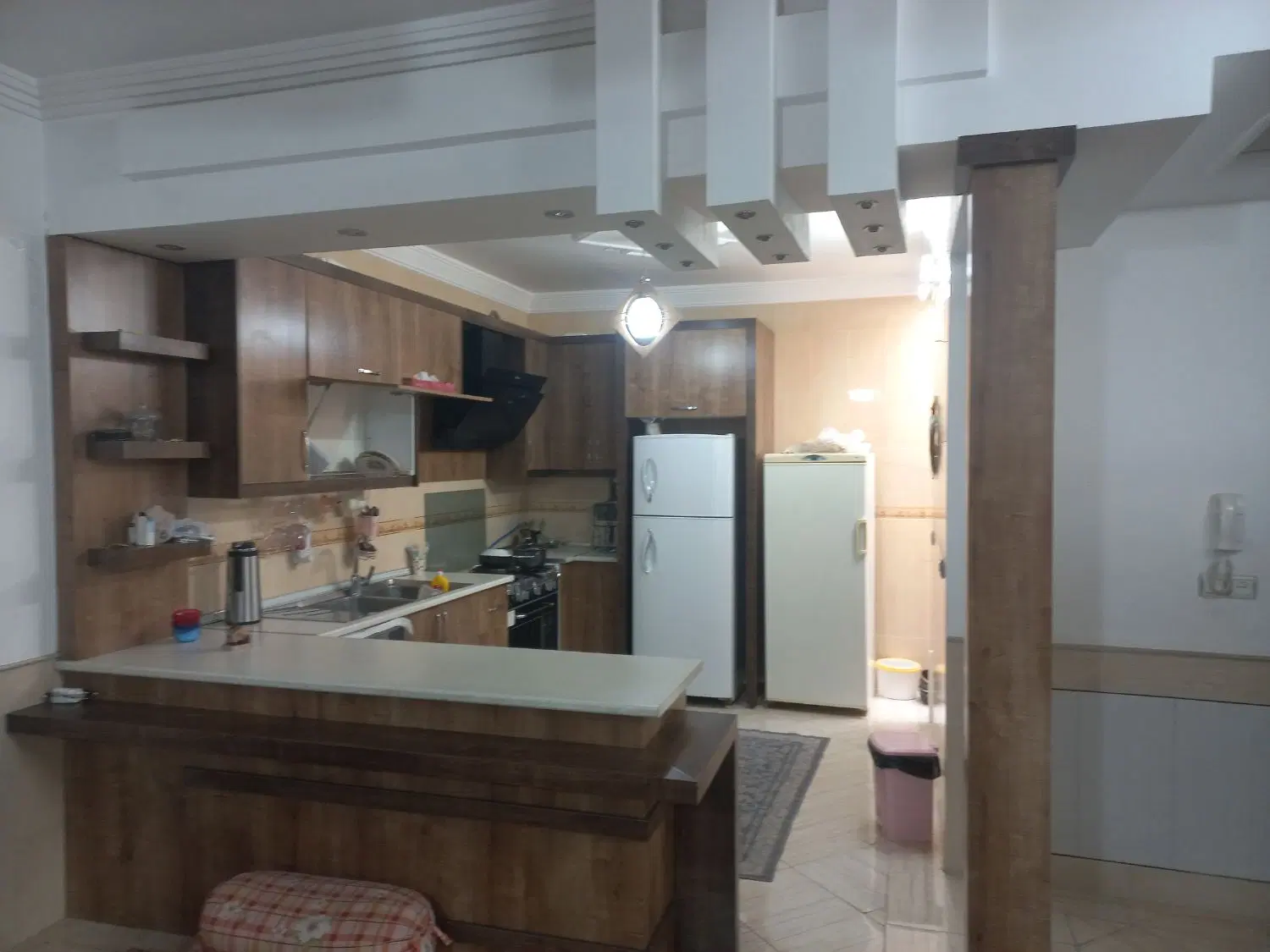 تجاری مسکونی بر خیابان نطنز