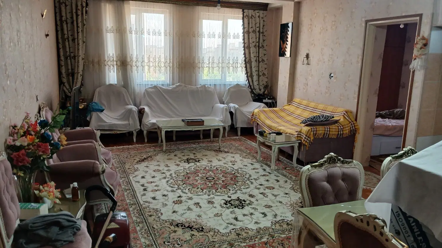 فروش آپارتمان ۹۰ متری _ مرکز شهر