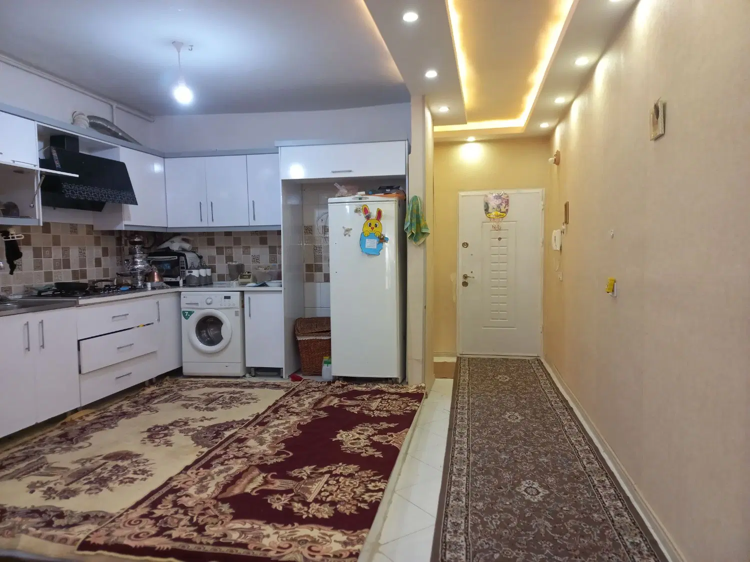 منزل جنوبی  ویلایی 3 طبقه جدا بازسازی و تمیز