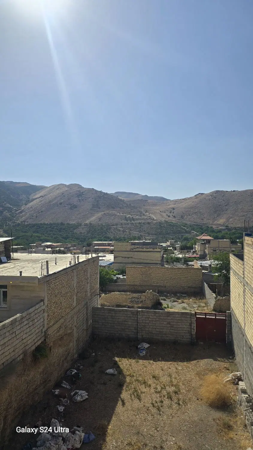 ملک مسکونی داخل غلاف