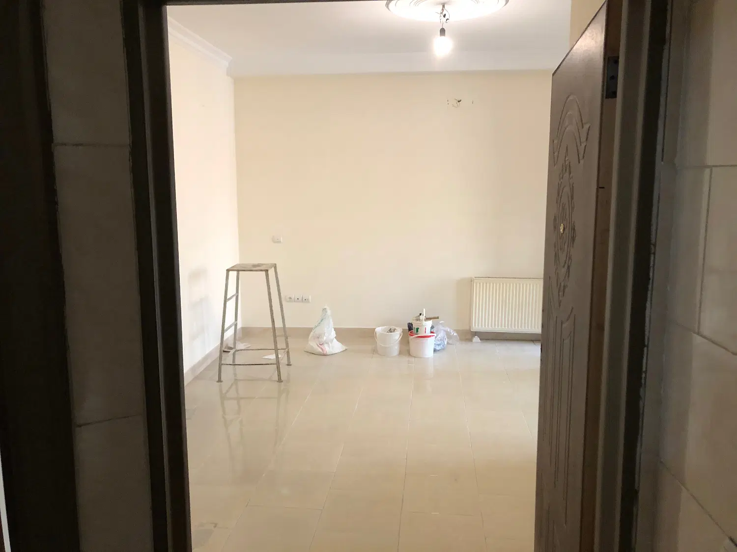 آپارتمان ۴۷ متری نورگیر شیک با امکانات