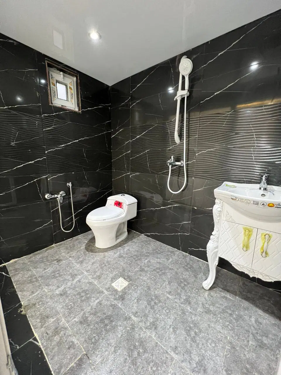 این تراس خونت باشه دلت نمیگیره_ش مال