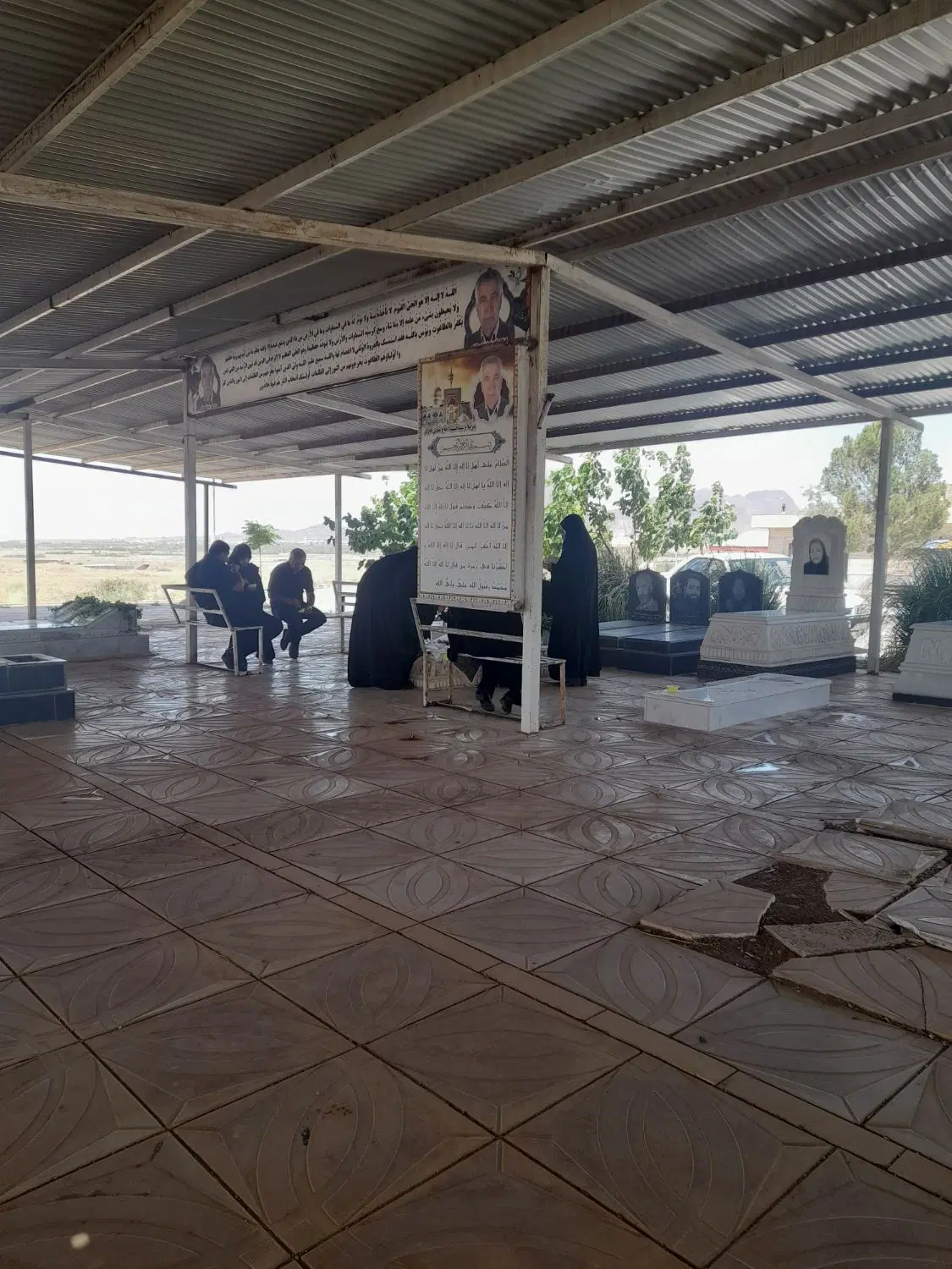 ۶ عدد قبر خانوادگی در جوادالائمه
