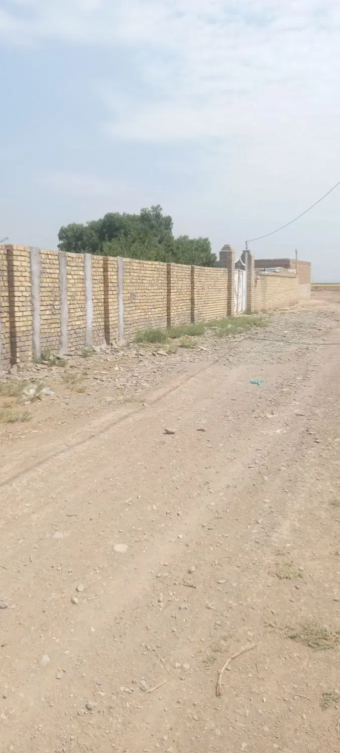 300متر چهاردیواری بهمراه1500متر
