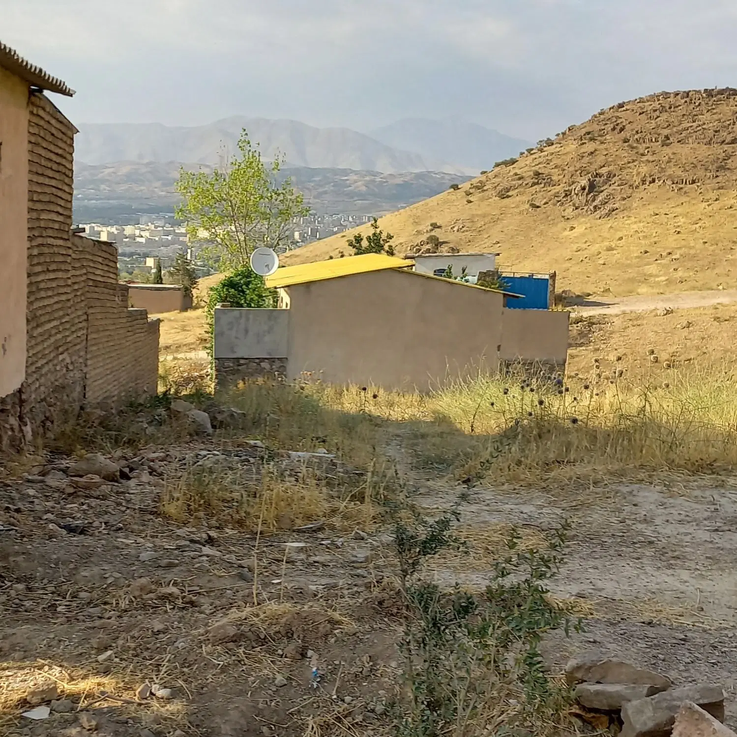 310 متر زمین ویلایی (سند دار )تهران حکیمیه