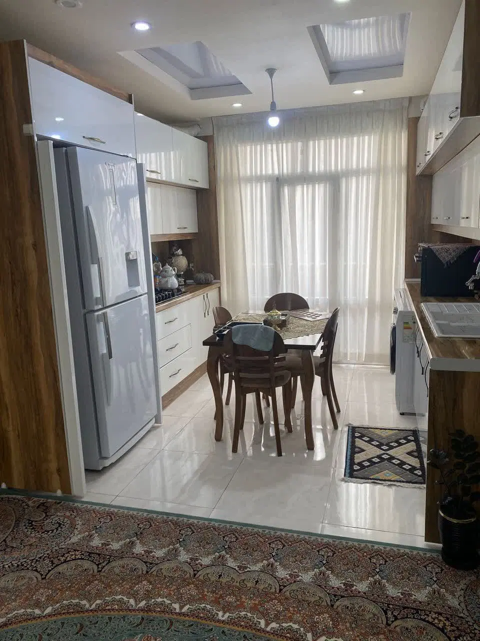 ۶۸ متری، دو واحدی، دوخواب، آسانسور