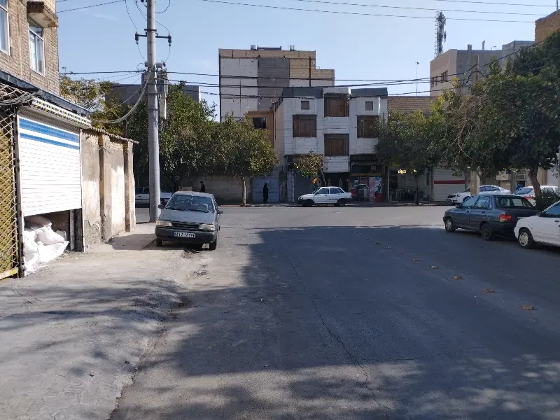 مغازه ۶۰ متری