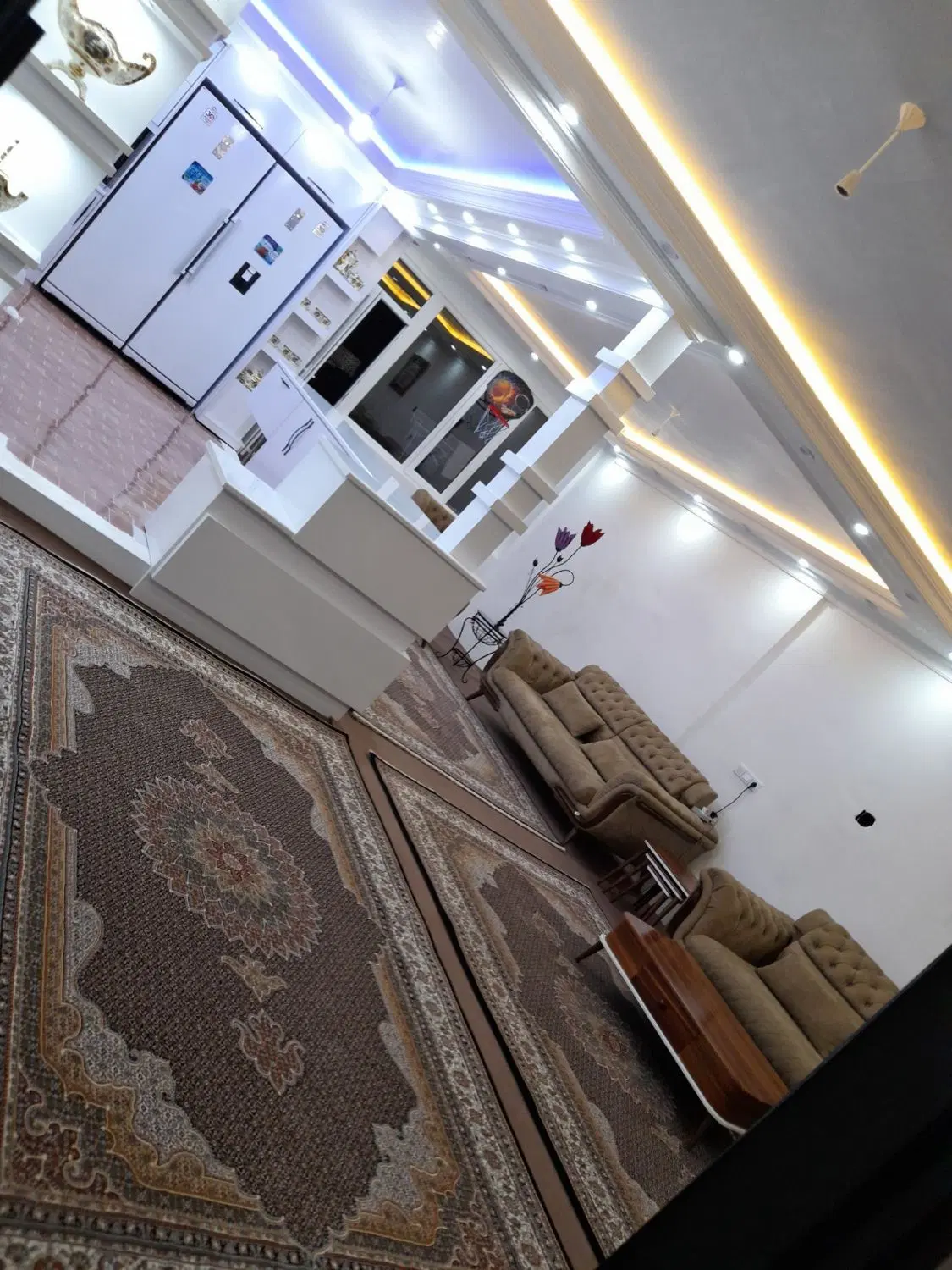 منزل مسکونی دو طبقه