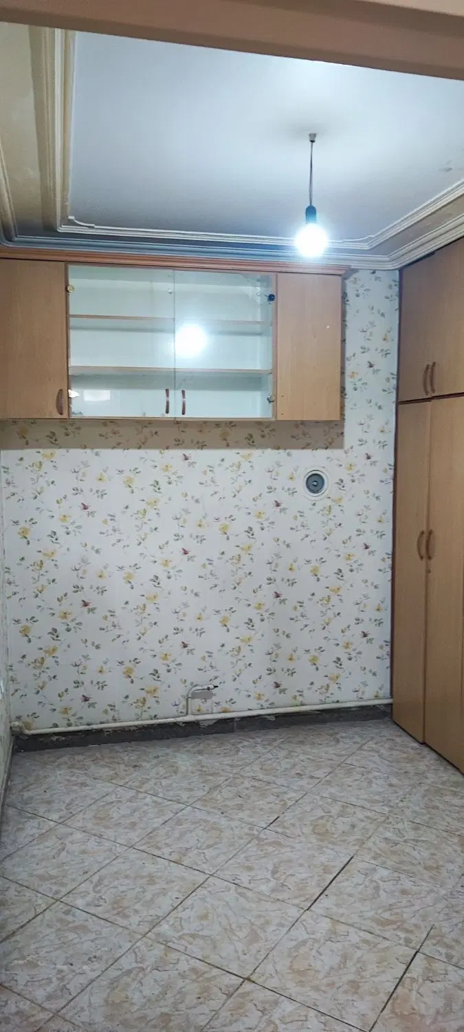 اجاره زیر همکف ۶۵ متری