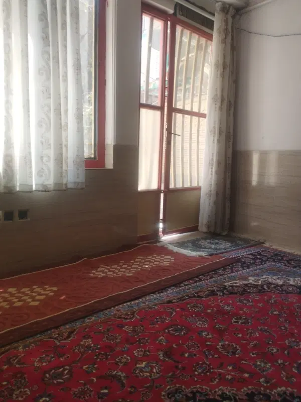 فروش منزل مسکونی چهارراه احمدی کرمان منزل قدیمی