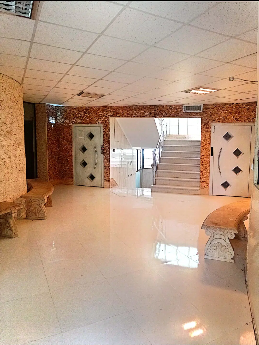 پیشوا، نقش جهان ، قصرکلاسیک
