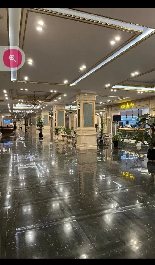 ۱۸۰متر رونیکا پالاس