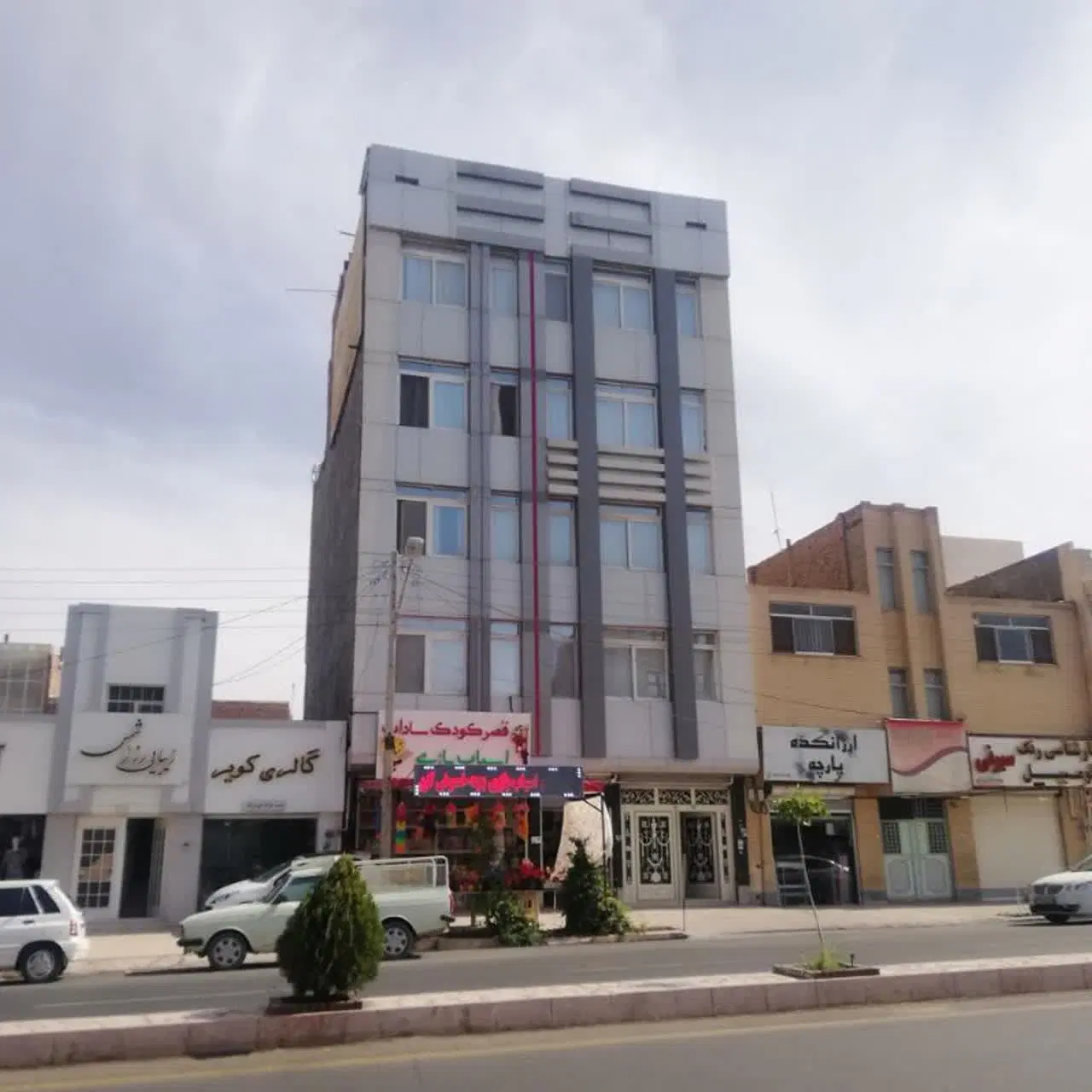 اجاره واحد تجاری