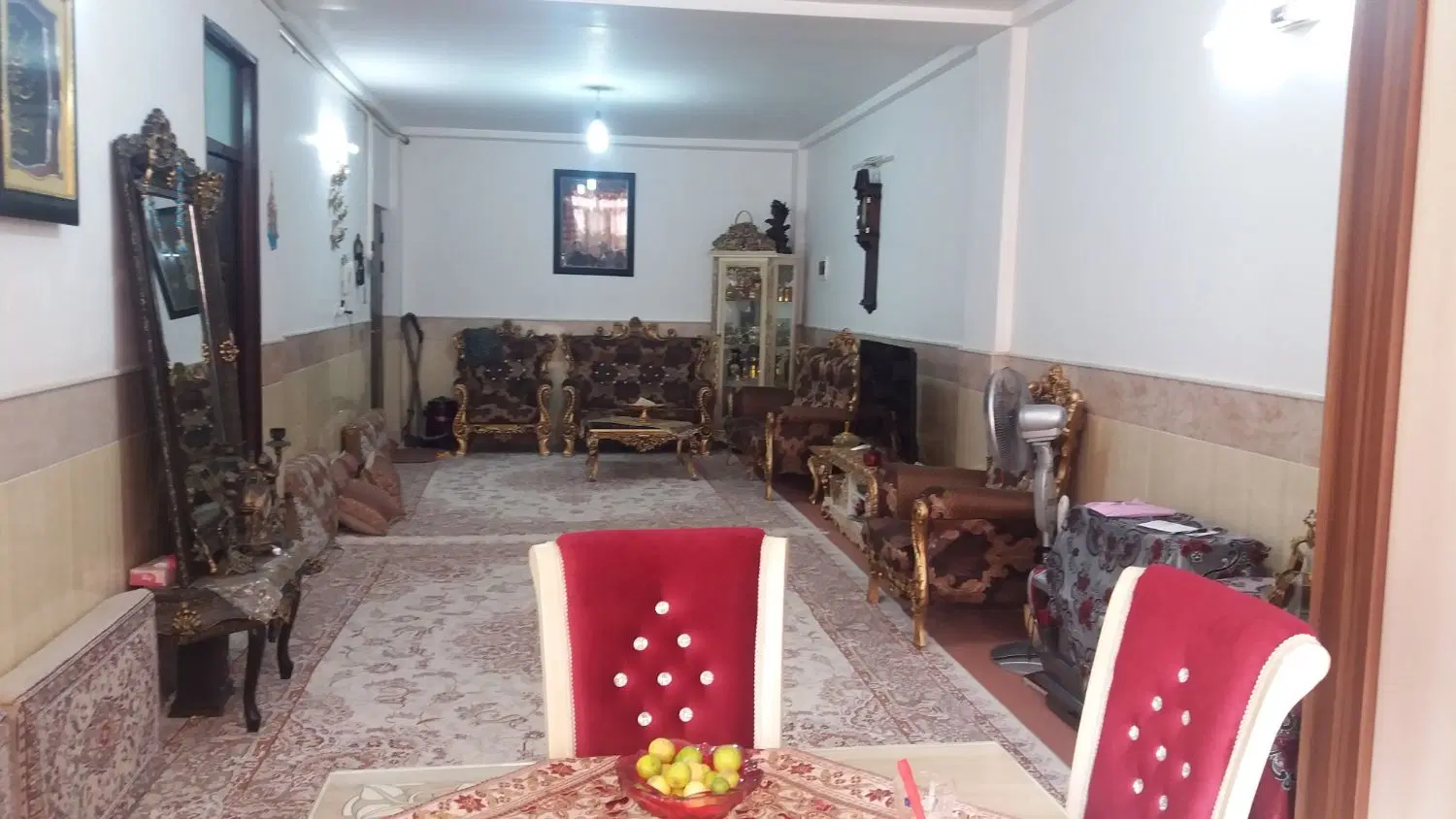 واحد۷۰ متری شیک و با ۴۰ متر حیاط اختصاصی
