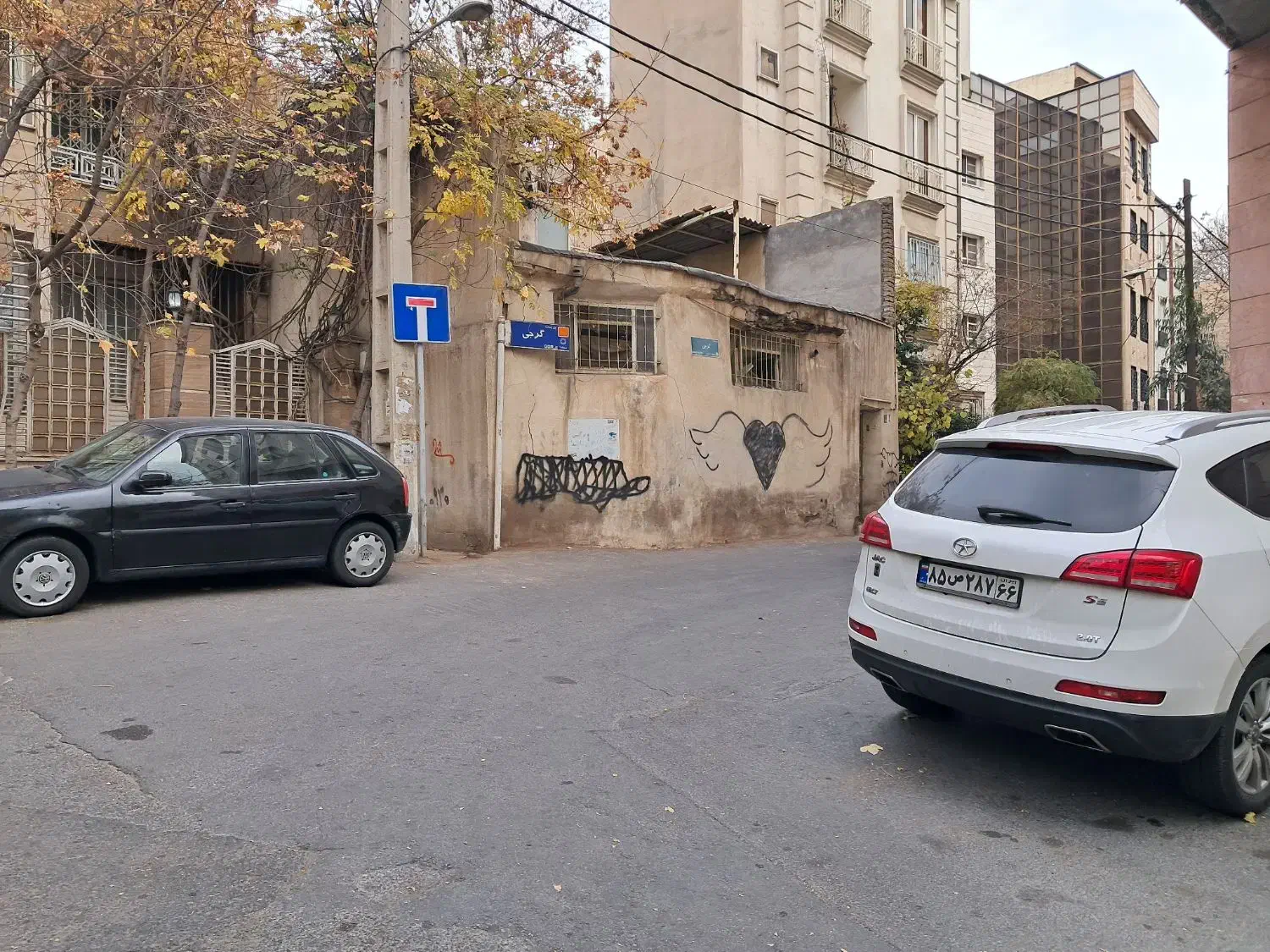 نیاوران ۶۵۰متر کلنگی باجواز۹طبقه آماده فروش