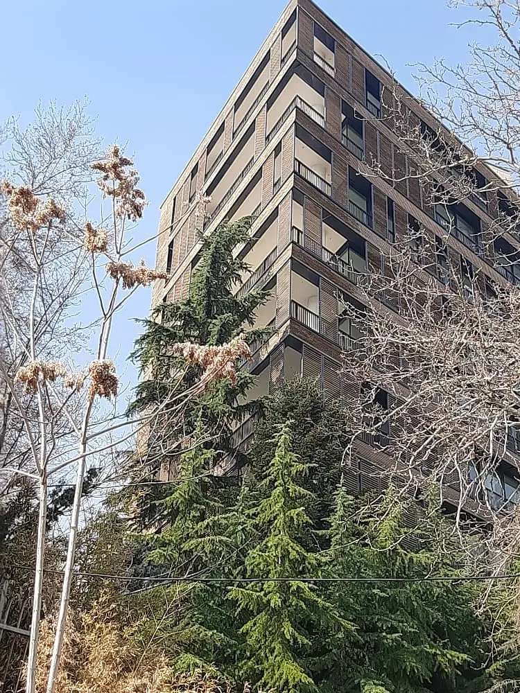 ۲۸۰۰ متر زمین برشریعتی