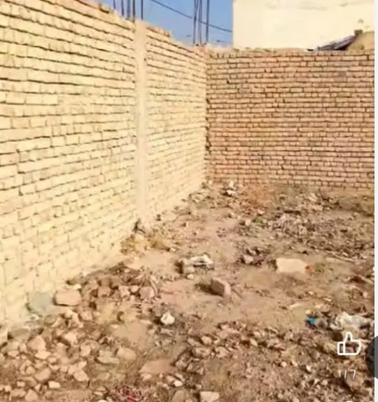 زمین ۱۹۰ متری