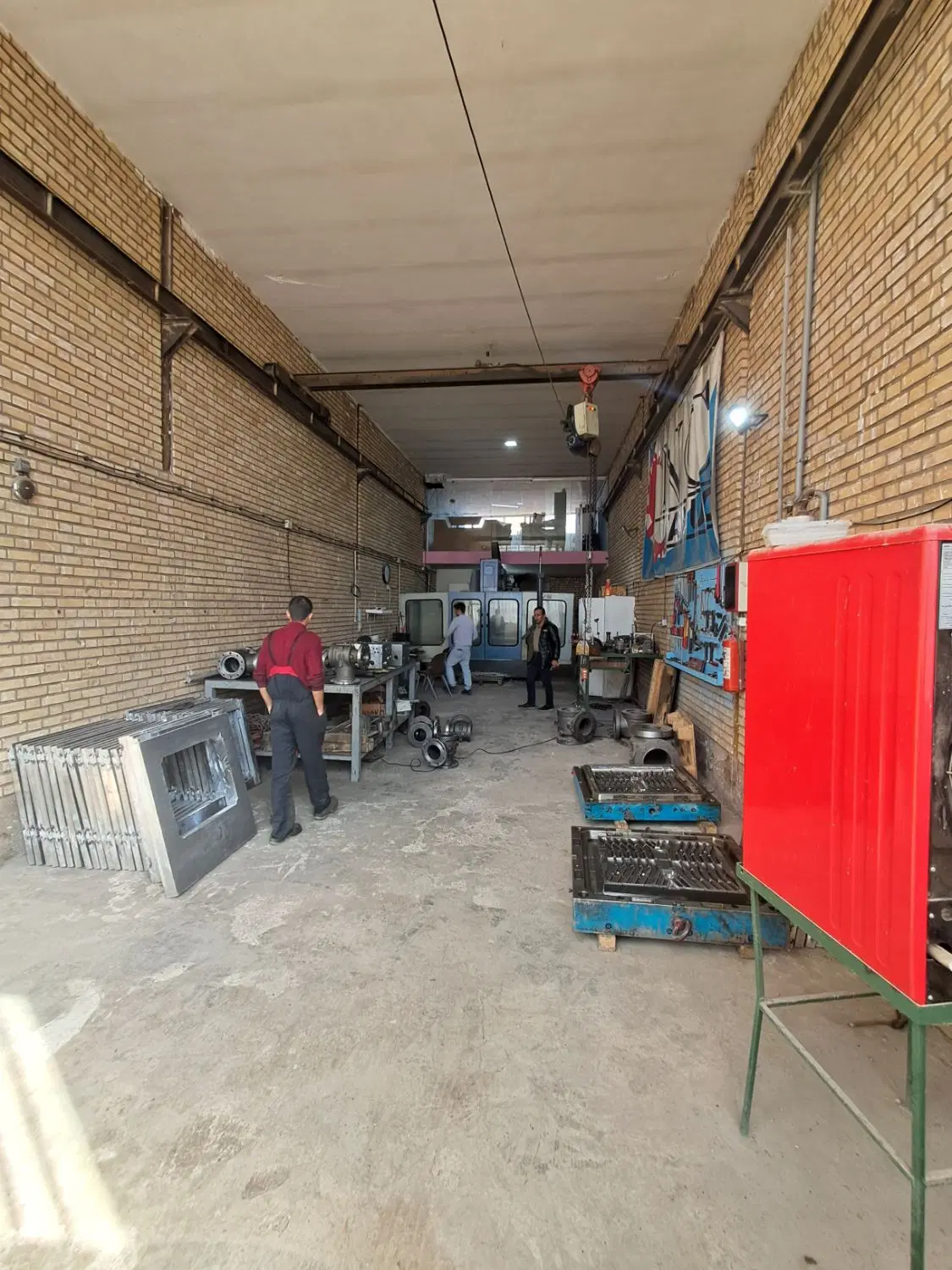 فروش کارگاه تجاری ۱۲۲متری برق ۳۲A