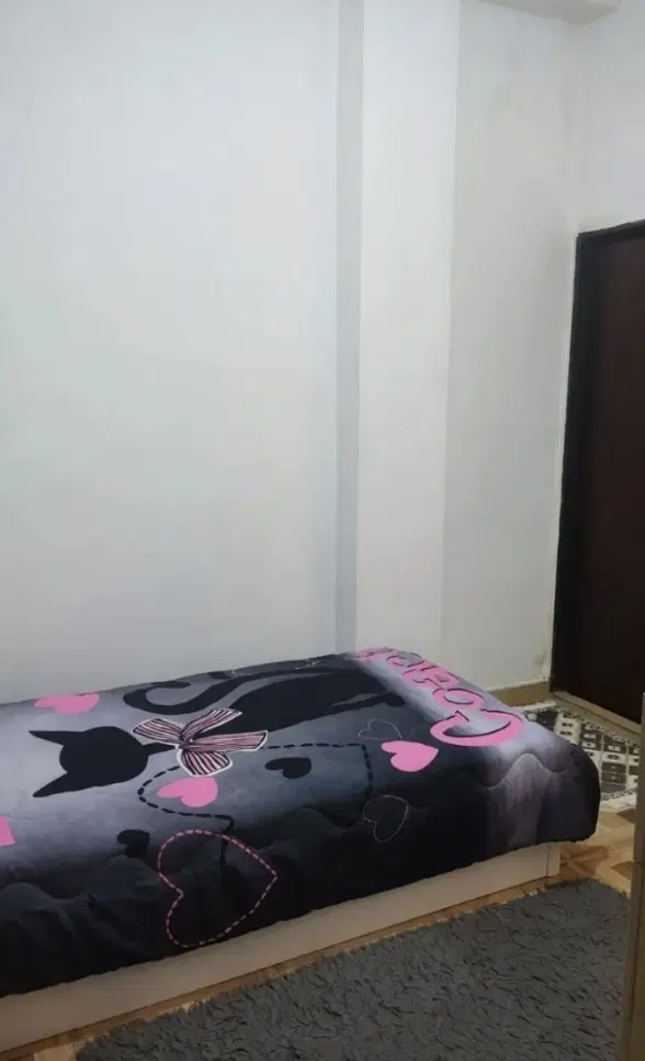 سوئیت ۶۰‌متری در گلها