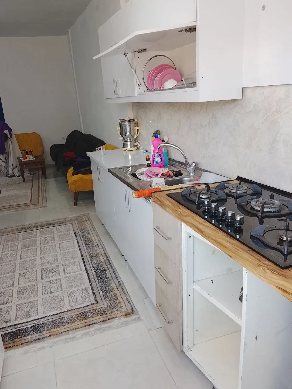خانه طبقه چهارم حاشیه توس 53