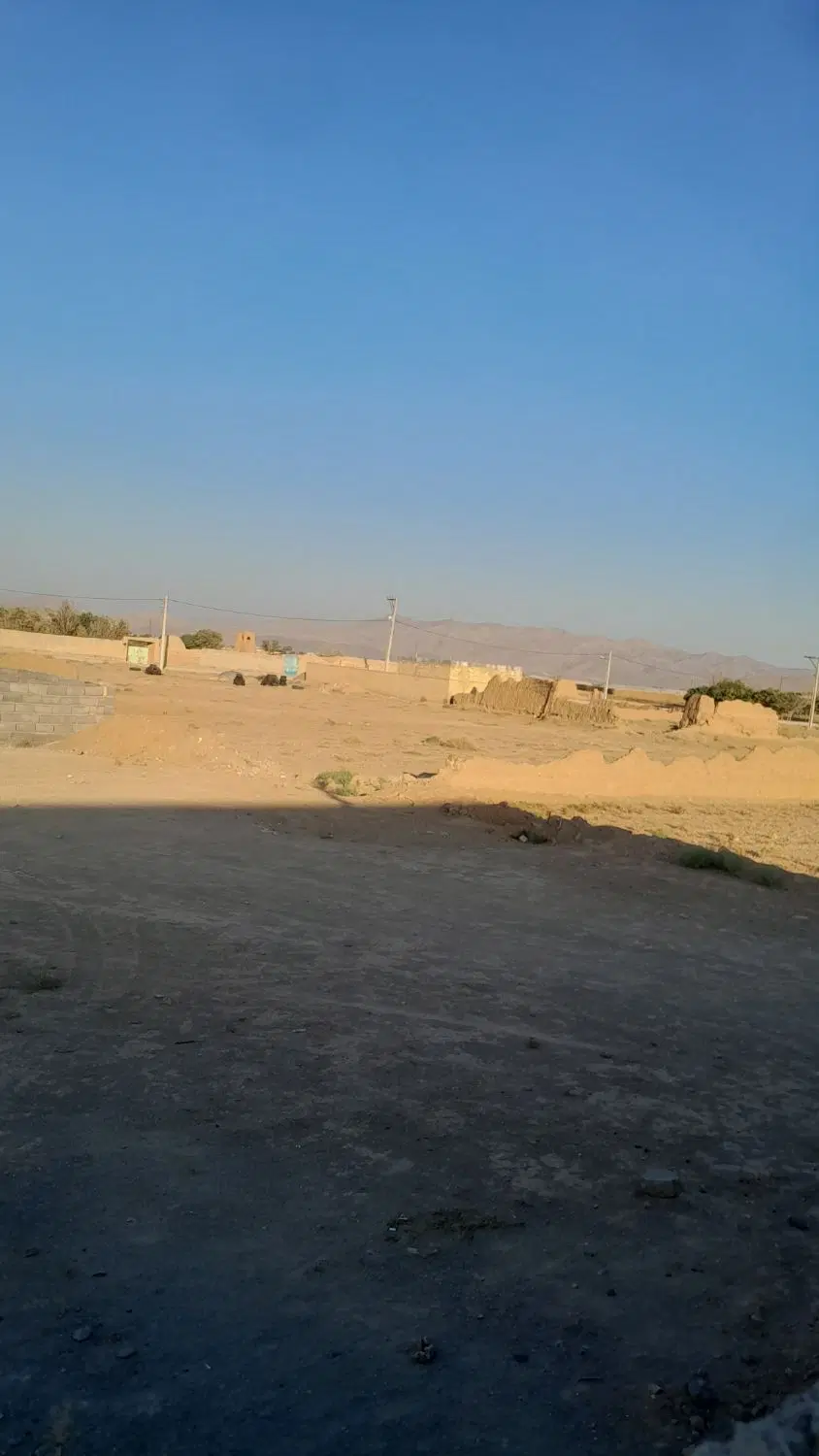 زمین نزدیک طرح هادی ۶۰۰ متر