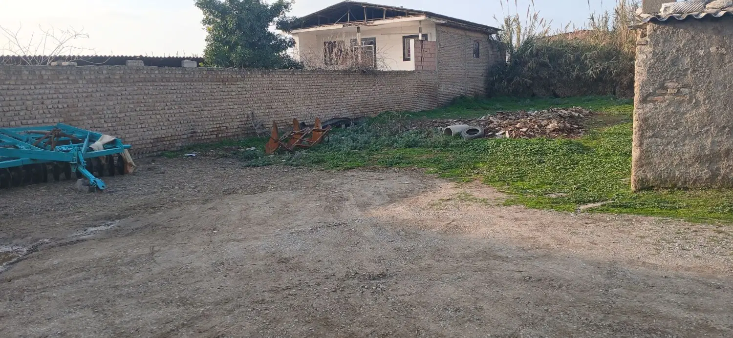 زمین مسکونی